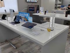-荣耀授权专卖店(黄浦浙江中路店)