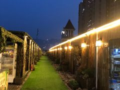 -冰冰龙虾·江湖菜·花园江景餐厅