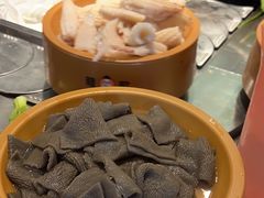 -龍歌自助小火锅(市南金茂湾店)