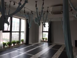 -OM瑜伽教练培训学院