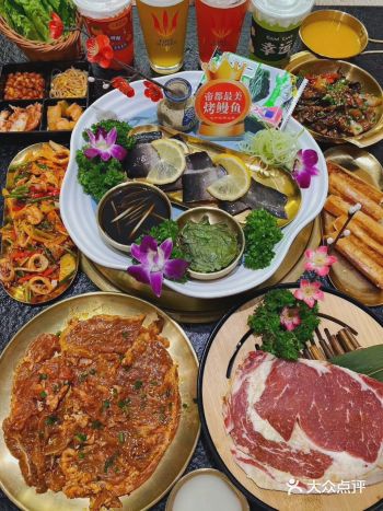 实惠好吃的烤肉大排档。每日精选新鲜牛肉和韩式天然水果