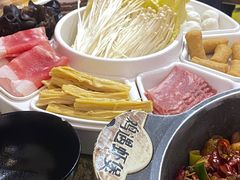 火锅涮菜-鸡遇虾煲干锅火锅(小寨金莎店)