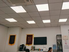 -TESLA 特斯拉(深圳坂田特斯拉中心)