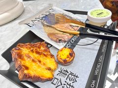 -HOT CRUSH趁热集合·现烤面包(上海环球港店)