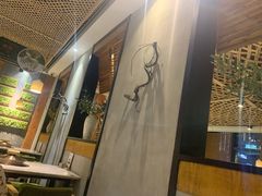 靠窗位-狐狸爱上椰子鸡(滨江星光大道店)