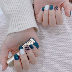 -UMl Nail 尤米美甲美睫半永久