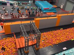 -极限PLAY运动娱乐新世界·团建派对表演休闲馆·室内高空游乐园