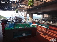 看得见风景的山顶自助餐厅-三亚亚龙湾人间天堂鸟巢度假村