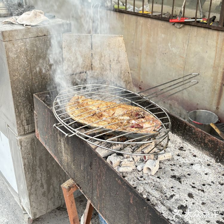 淄博烤鱼求推荐！还有比这家更好吃的烤鱼吗？