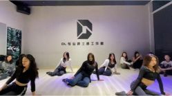 -DL专业爵士舞街舞工作室