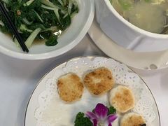 -华庭食府(光明店)