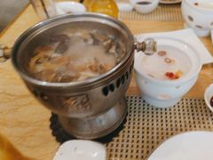 -雍和会海鲜姿造自助(湖东路店)