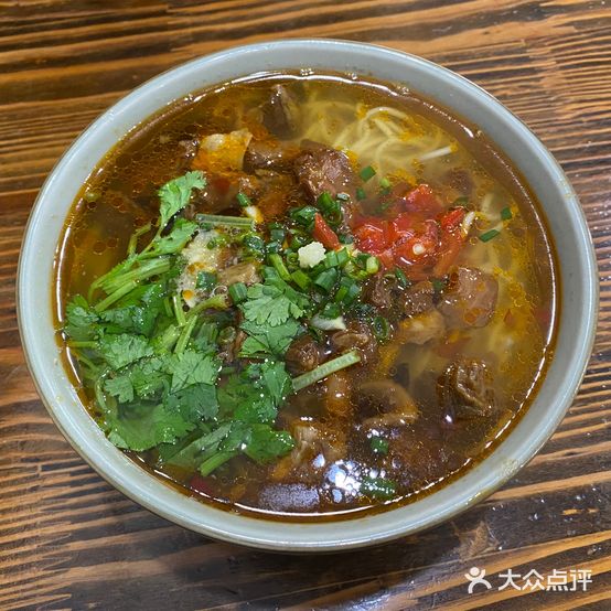 兴生牛肉面馆(昌南国际店)