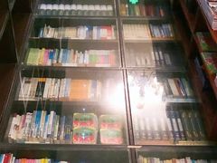 -钟书阁(松江泰晤士小镇店)