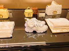 -CHANEL(恒隆广场店)
