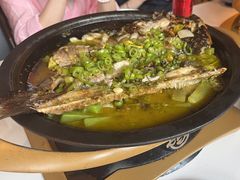 -鸣记脆皮烤鱼·海鲜烤鱼(三八广场店)