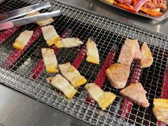 -马路牙子地桌烤肉(工体店)