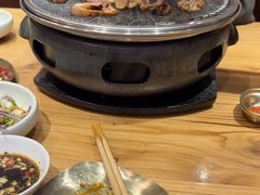 -青瓦餐厅·生鱼片·韩园烤肉(西塔店)