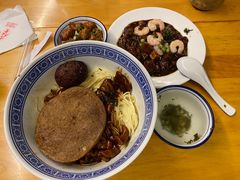 -沪西老弄堂面馆(定西路店)