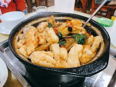 鸭掌煲-西环肥仔螺蛳粉(总店)