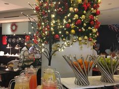 -亮马河饭店翠雅咖啡厅