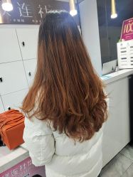 -镁连社·美联社
