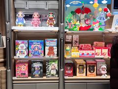 -泡泡玛特POPMART(国金街店)