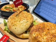 -必胜客(松雷店)