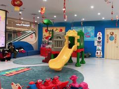 -美吉姆国际儿童发展中心(红谷滩绿地缤纷城中心)