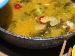 -山城外·非遗酸菜鱼(新都汇融店)