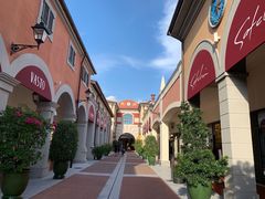 -佛罗伦萨小镇广佛名品奥特莱斯(疏港路店)