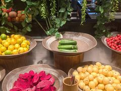 -钱小奴海鲜自助黑金店(杭州滨江龙湖店)