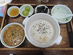 -蟹上黄·蟹黄面·江南糖水(人民广场店)
