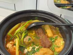 招牌红汤-川海丰尚砂锅麻辣烫(京新广场店)