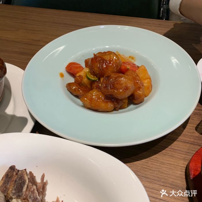 鹿桃粤小馆(大融城店)菠萝咕老肉图片