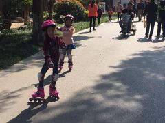 -阿布溜溜(同曦假日百货店)