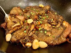 锅烧深海碟鱼头-大份-开海·红岛海鲜虾水饺(石老人店)