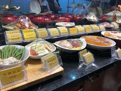 -万重锦·人文川菜馆(骡马市店)