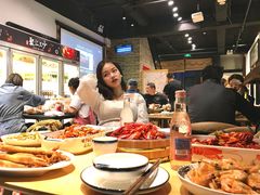 -聚汇三少·龙虾·中餐厅(莫邪路新天地店)