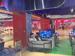 -VR+乐园·VR电竞·家庭亲子·密室逃脱·轰趴团建