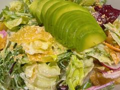 牛油果蔬菜沙律-惠食佳·朱雀(东方商厦店)