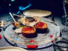 惠灵顿牛排-弦月窗LUNETTE BY AMANDA(复兴路店)