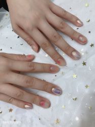 -吉吉靓甲美睫