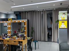 -企鹅照相馆(岗顶天娱店)