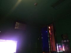 -百威KTV(恒福路店)