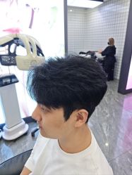 -藤野造型烫染·漂发