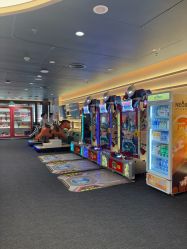 -奈尔宝·国风主题儿童乐园·亲子餐厅(豫园商城店)
