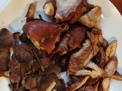 -老鼎万春卤菜(鹭湖宫8区店)