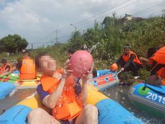 -仙山谷激浪漂流