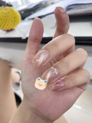 -雪奈传统美甲美睫